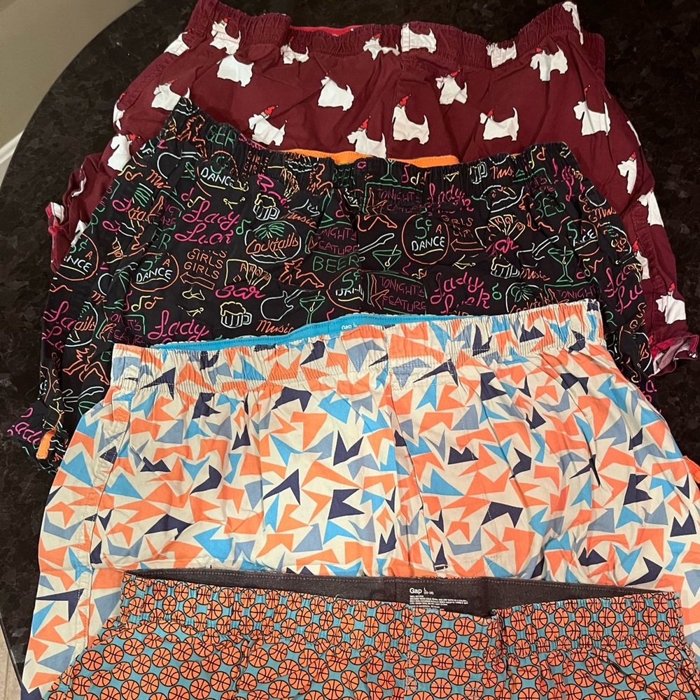 GAP men’s boxers worn maybe twice! Literally brand new! 

Pet/smoke free home